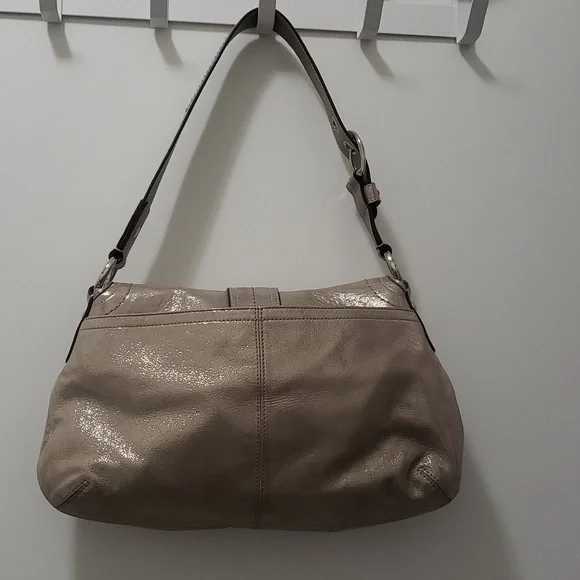 Coach Vintage Soho Elegant Metallic Leather Shoulder Bag - Picture 4 of 12